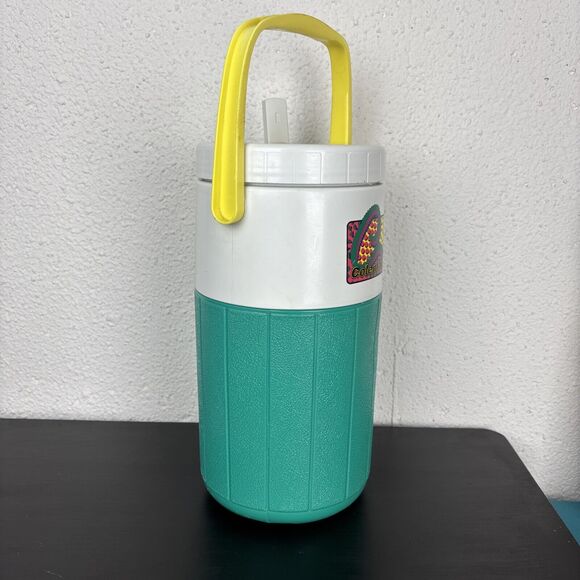 Vintage Coleman‎ Green/ Yellow Polylite 5590 1/2 Gallon Water Jug Cooler Octopus - Picture 2 of 14